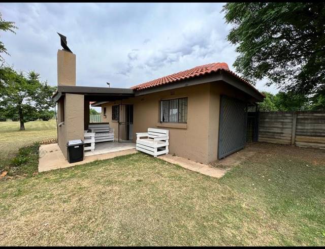 FARM FOR SALE IN RAND COLLERIES